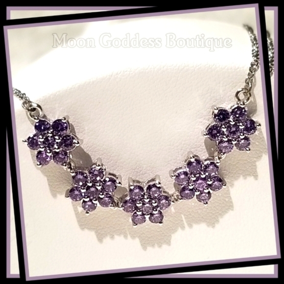 🆕️🆑️ Purple Tanzanit Floral Design In Platinum 18" Necklace - Sparkles